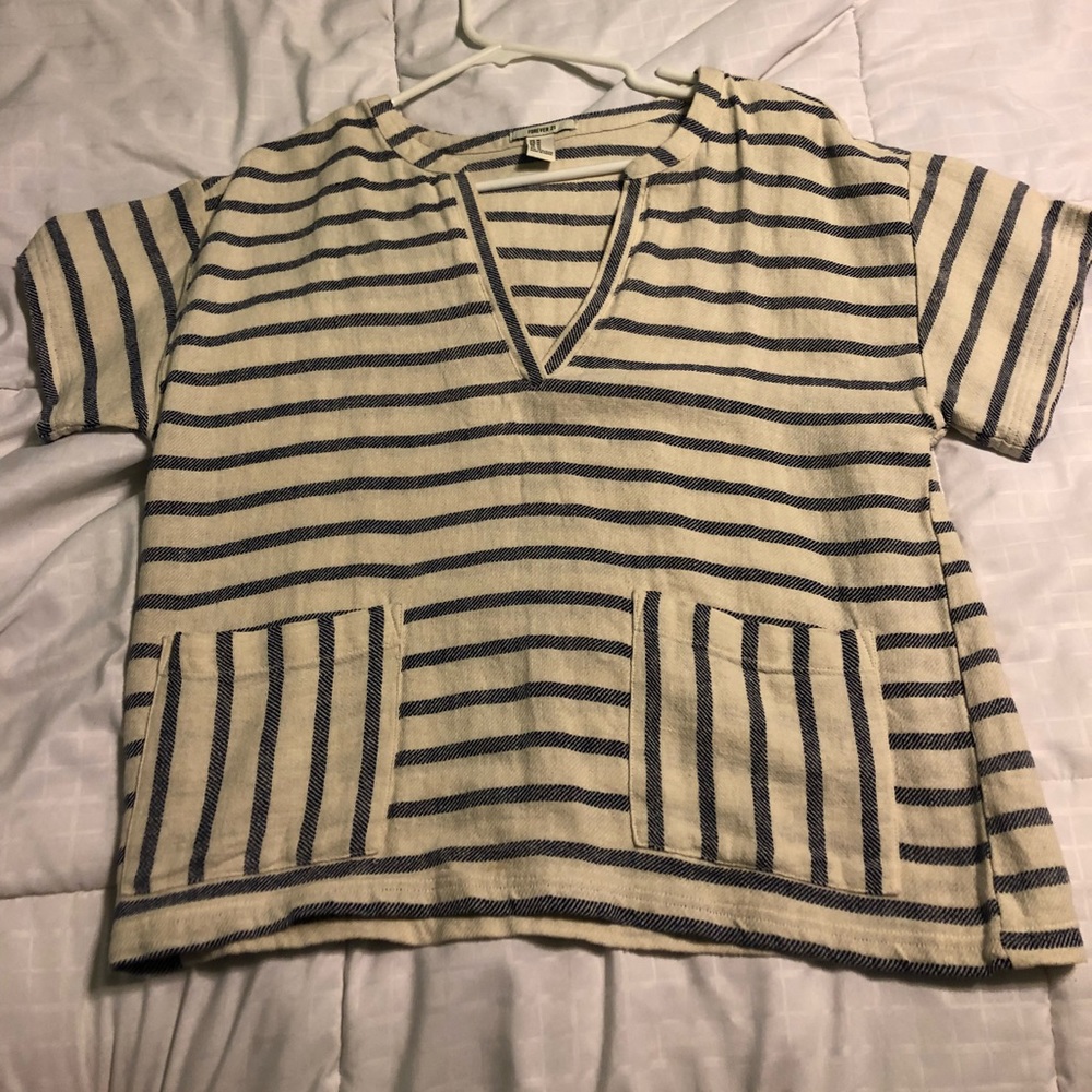 Loose fitting blouse